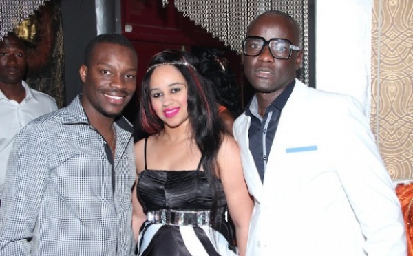 Djily création et son épouse en compagnie de Papito