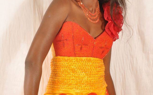 Queen Biz en mode traditionnelle