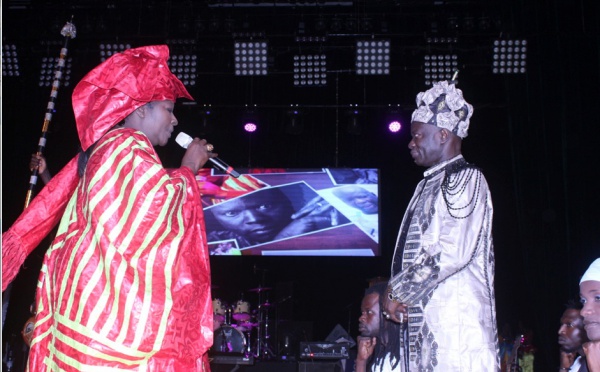 Images- Grand Théâtre de Dakar- Soda Mama Fall déroule le tapis… traditionnel pour Oumar Pène