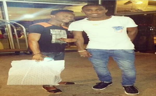 Seydou Notable pose avec Wally Seck