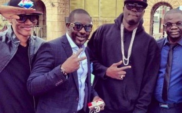 Mbaye Dièye Faye en compagnie de Canabasse