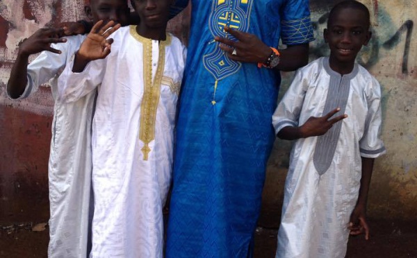 Modou Mbaye de la 2stv en mode Tabaski