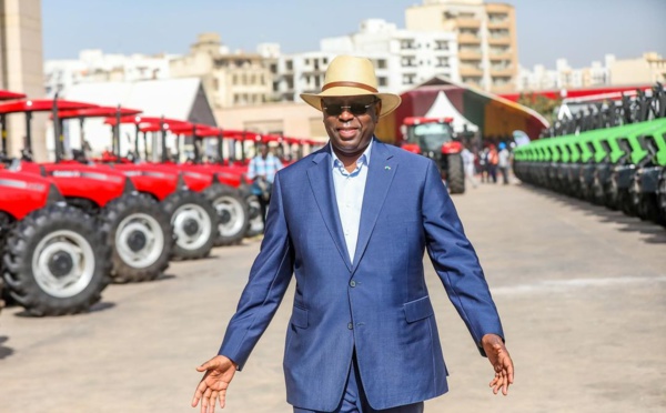 Grand Théâtre Doudou Ndiaye Rose de Dakar, le Président Macky Sall a présidé la cérémonie de remise de matériels agricoles