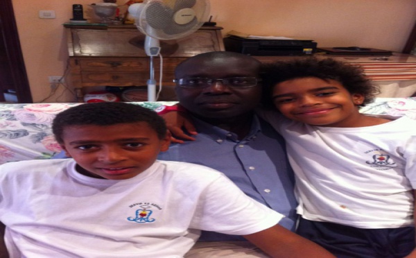 Boubacar Sèye, l'infatigable défenseur des Modou-Modou, aux côtés de ses enfants en Espagne 