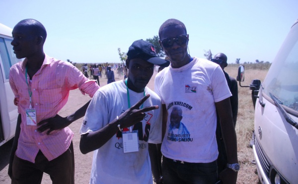 L'excellent photographe Vieux Ndiaye avec Tange Tandian à Khelcom  