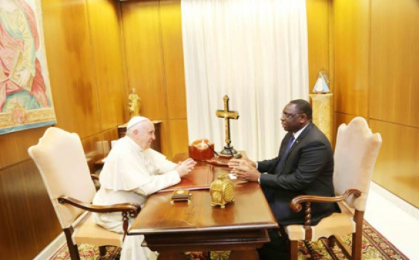 Photos-Macky Sall reçu par sa sainteté le Pape François au Vatican