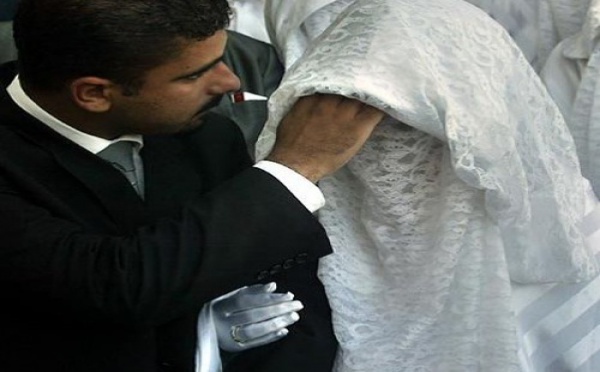 Insolite : Un marié demande le divorce après avoir soulevé le voile de la mariée