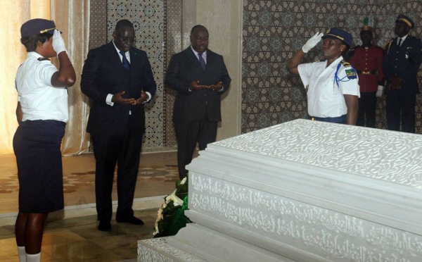Recueillement de Macky Sall au mausolée de Omar Bongo