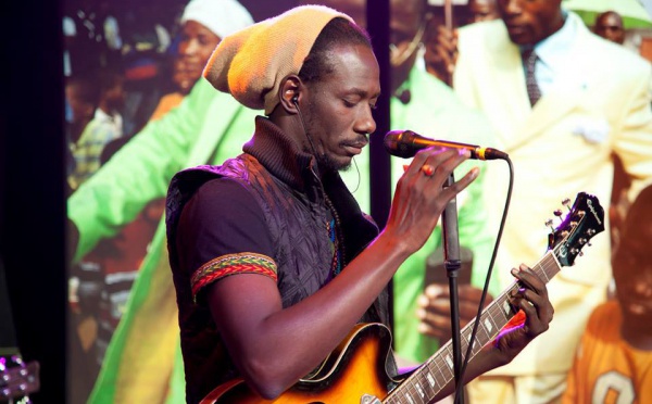 Carlou D en live sur plateau de Canal Plus Afrique