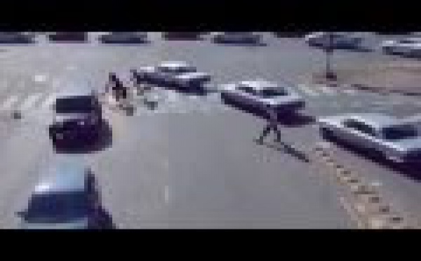 Vidéo-insolite: Ballet de voitures/ Ballet Car/ Coche Ballet