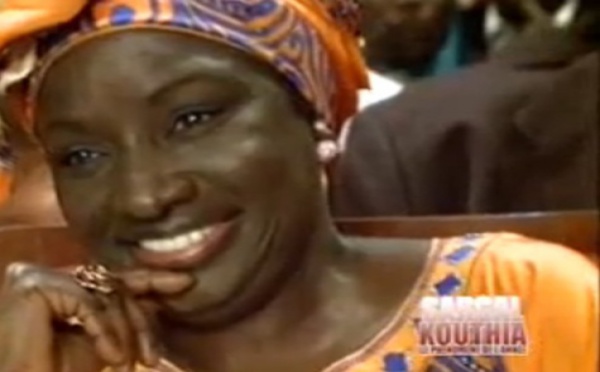 Vidéo : Mimi Touré « J’ai essayé de danser comme Kouthia mais… » Regardez