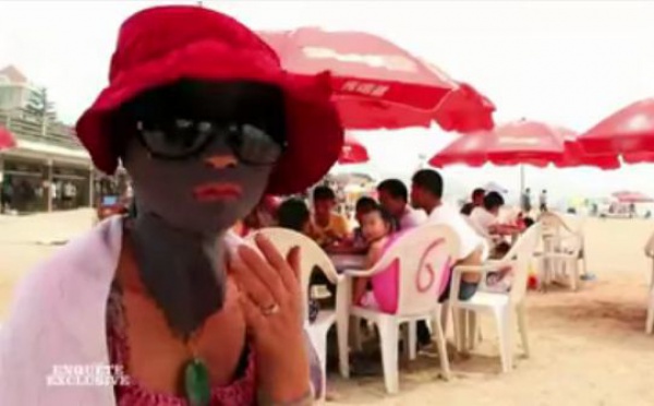 Documentaire - "Enquête exclusive": Les folles vacances des Chinois 2015