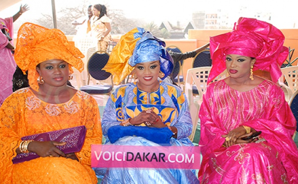 Trio des femmes d'affaires