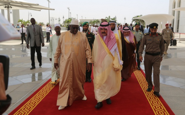 Le Président est arrivé à Djeddah ce mardi 31 mars 2015 sur invitation du Roi saoudien 