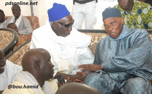 Présentations de condoléances aux familles de feue Sokhna Bintu Mbacké Massamba , feue Fatou Cisssé et de feu Mamadou Niang ancien Président de la Section Pds des Parcelles Assainies