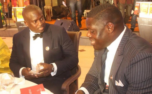 Dernier face-à-face Gris Bordeaux/Tyson avant le combat : les images du diner de gala offert par Aziz Productions