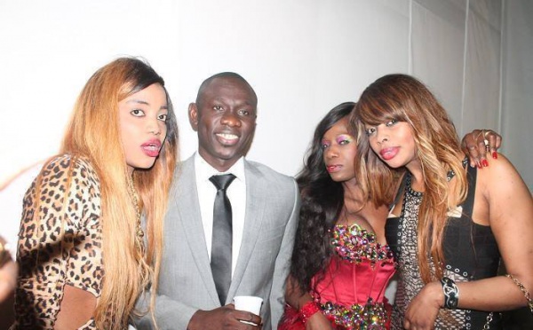Pape Diouf très complice avec Satou Thierno et ses copines