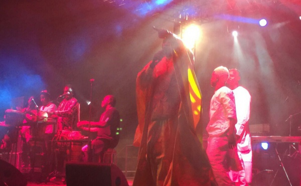 Les images du concert de Waly Seck à Thiès