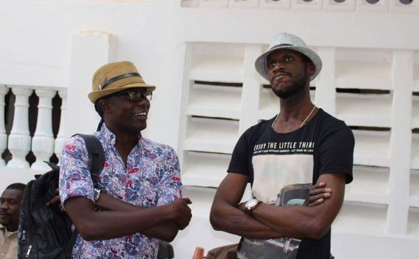 Sa Nékh en pleine discussion avec Ma Ndoumbé