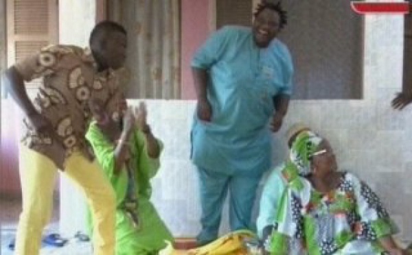 Vidéo: Ndogou Li avec Tann Bombé du 06 Juillet 2015