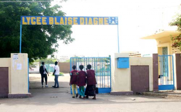 Vidéo – Une élève du Lycée Blaise Diagne fait de graves révélations sur les profs et élèves