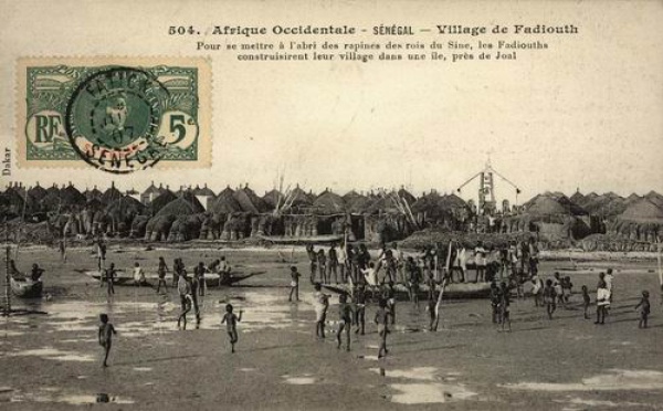 Carte postale : Un ancien village Fadiouth