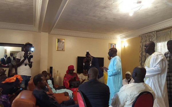 L'homme d'affaires Cheikh Amar et son frère Kader au baptême du fils de Aliou Sall