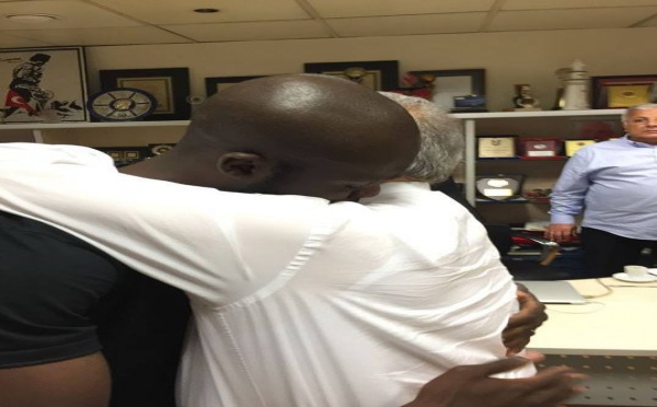 Fenerbahçe : Les larmes de Moussa Sow pour ses adieux
