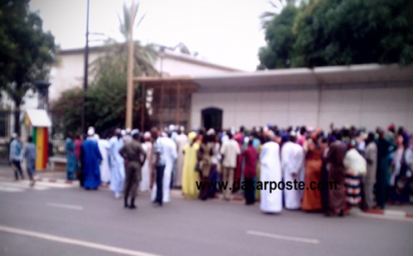 Arrêt sur image : la dernière vague de militants Urd, qui faisait son entrée au Palais Présidentiel. C'était pour assister à l'audience de leur leader Djibo Ka avec le Pr Macky Sall