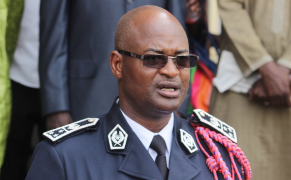 Photos - Police nationale : Exit Anna Sémou Faye, Abdoulaye Daouda Diallo installe Oumar Maal