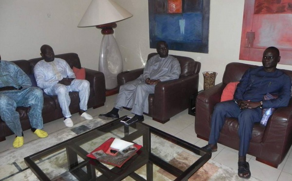 Les images de la rencontre entre Idrissa Seck et le collectif des ferrailleurs.