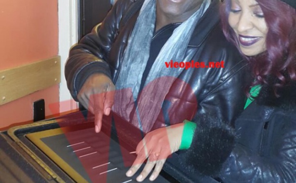 Viviane Chidid au studio "Wonda Music" de Jerry, son producteur international