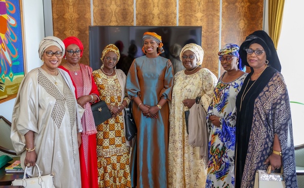 Entrepreneuriat féminin – La Première Dame Marie Khone Faye, à l’écoute des femmes d’affaires sénégalaises