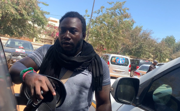 Injures publiques contre Macky Sall : Une plainte déposée à la Cybercriminalité contre Azoura Fall