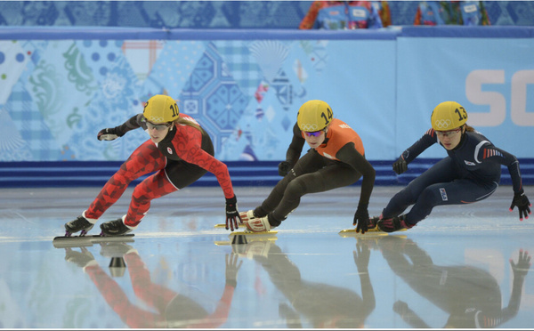 Comment la technique de patinage en patinage de vitesse, affecte la lutte pour les médailles