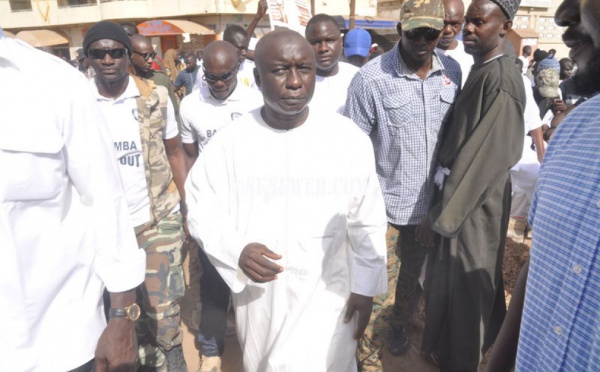 La mosquée Massalikoul Jinane trop petite pour contenir des manifestants anti-JeuneAfrique