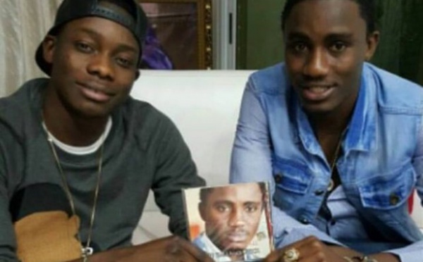 Waly Seck en compagnie de Sidiki Diabaté