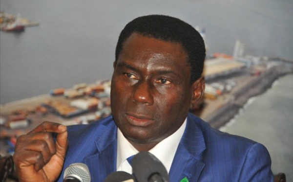Dr Cheikh Kanté offre une ligne de crédit de 100 millions aux femmes  de la région de Fatick et 50 motos Jakartas aux jeunes