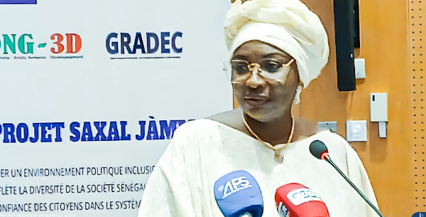 Aminata Touré : “Une démocratie durable ne peut se bâtir dans une pauvreté généralisée”
