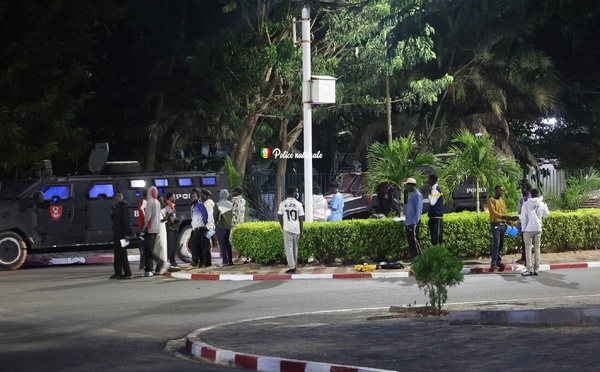 Le GMI lève son dispositif à l'UCAD