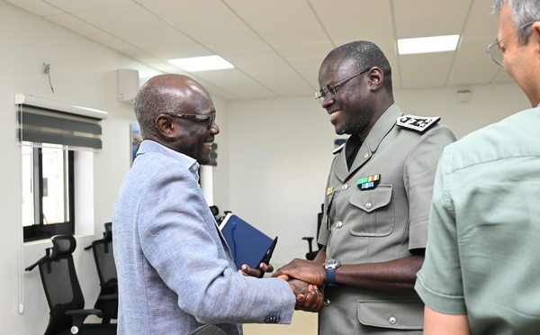 Le Directeur général des Douanes en visite sur le chantier du futur port de Ndayane