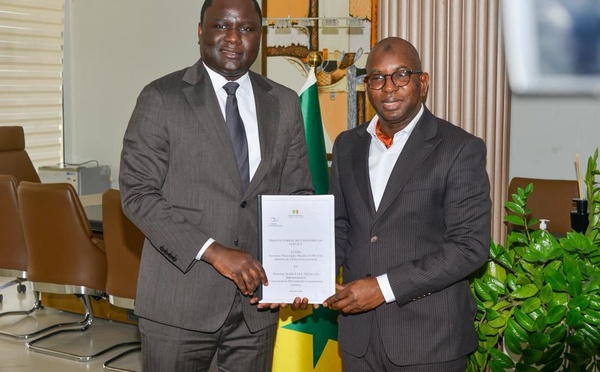 Passation de service entre les ministères de l’Éducation nationale et des Infrastructures