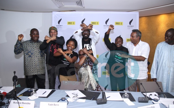 En images la conférence de presse de "Y en a marre" avec Angélique Kidjo et Amnesty international