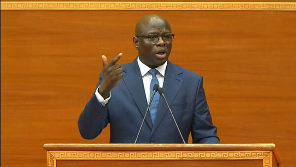 Hydrocarbures : plus de 700 milliards de FCFA de recettes attendus entre 2027 et 2029, selon Cheikh Diba