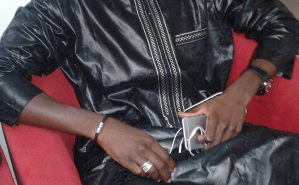 Djilododji  très chic en bouboub traditionnel
