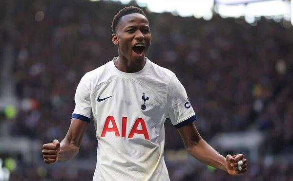 Tottenham : Roberto De Zerbi rassure sur l’absence de Pape Matar Sarr