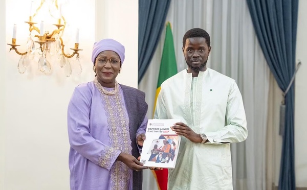 Bassirou Diomaye Faye reçoit les rapports 2023, 2024 et 2025 de la Commission nationale des Droits de l'Homme