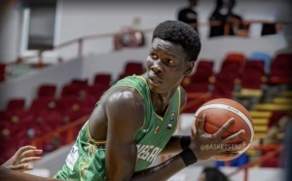 AfroBasket U18 : les Lionceaux frappent fort et dominent le Rwanda d’entrée