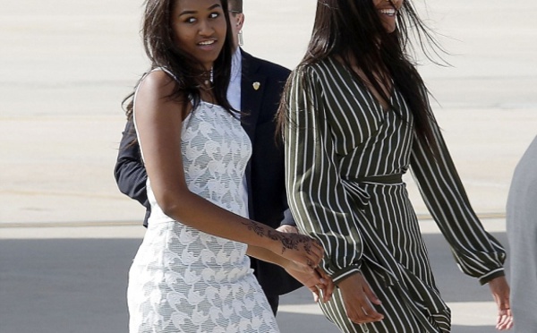 (07 photos) Sasha Obama est revenue du Maroc avec du henné