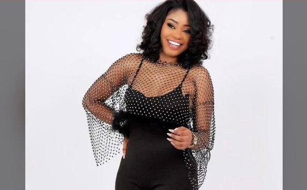 Rokhaya Rassoul, l'écart le plus spectaculaire du catalogue : 245 200 abonnés TikTok, 3 300 sur Instagram
